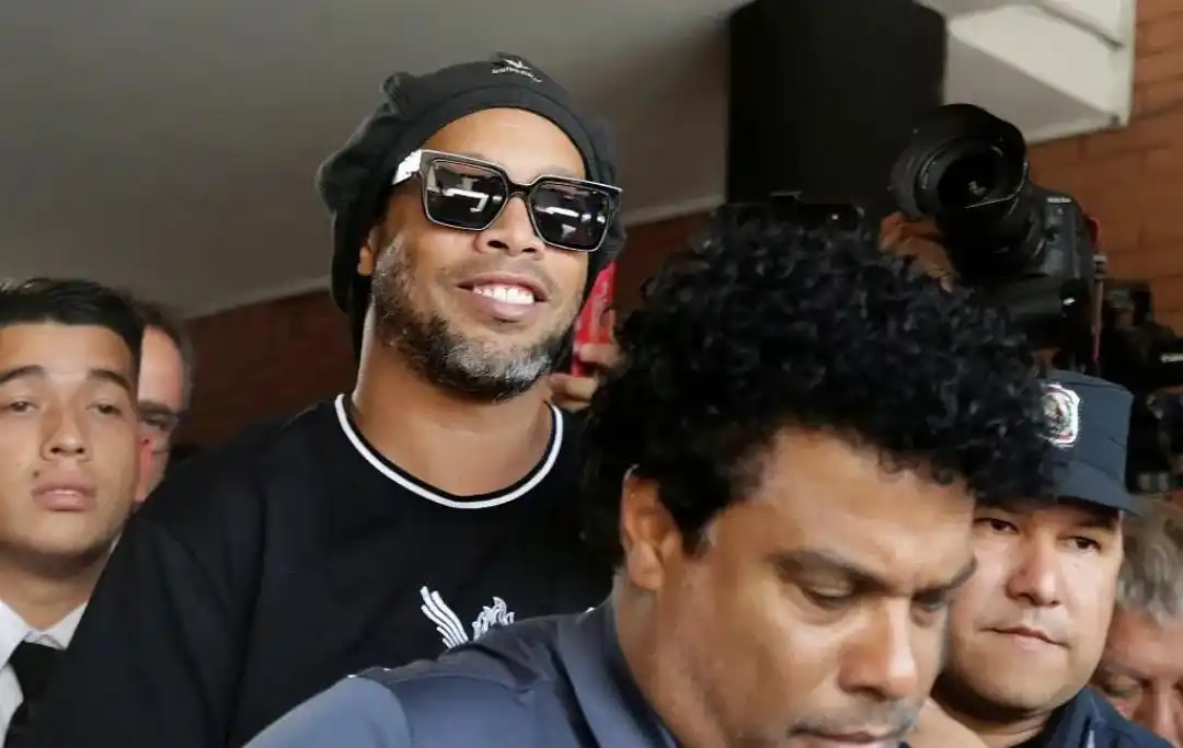 通过简洁有 通过简洁有