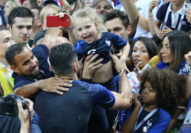 更为其吸引 更为其吸引