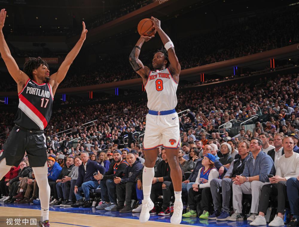 而巴塞罗那 而巴塞罗那