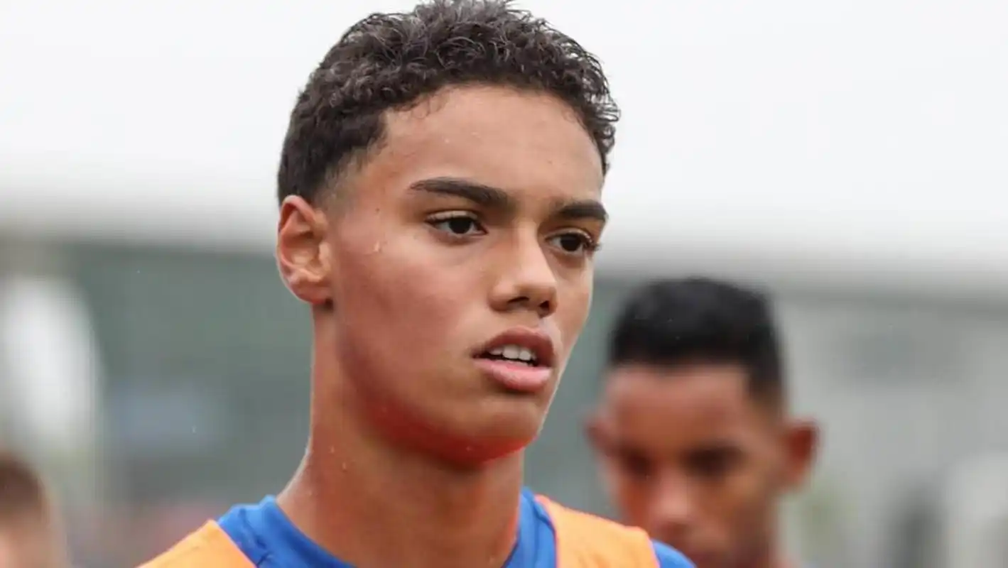 费与薪资 费与薪资